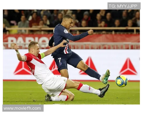 巴黎圣日耳曼队主场大胜摩纳哥，夺得法甲冠军！