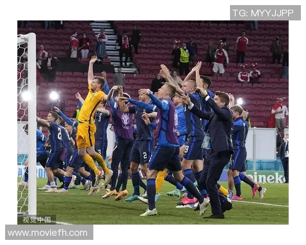 芬兰队首次参加欧洲杯小组赛遗憾出局，勇敢拼搏铸造历史